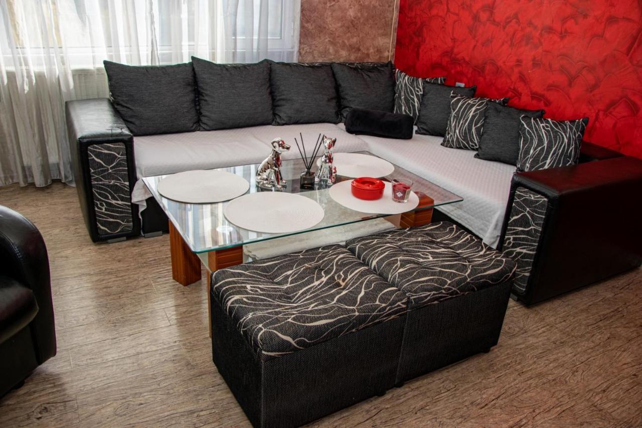 Vilhelmov'S Apartament Lukovit Luaran gambar